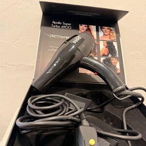 Black Hair Dryer pretty in a minute